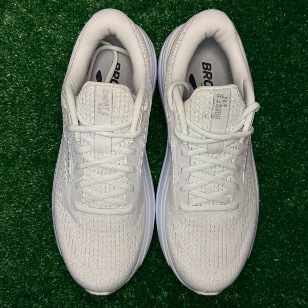 Brooks Ghost Max 2 Women’s Running Shoes Size 10.5 White Cushioned Trainer - Picture 7 of 8